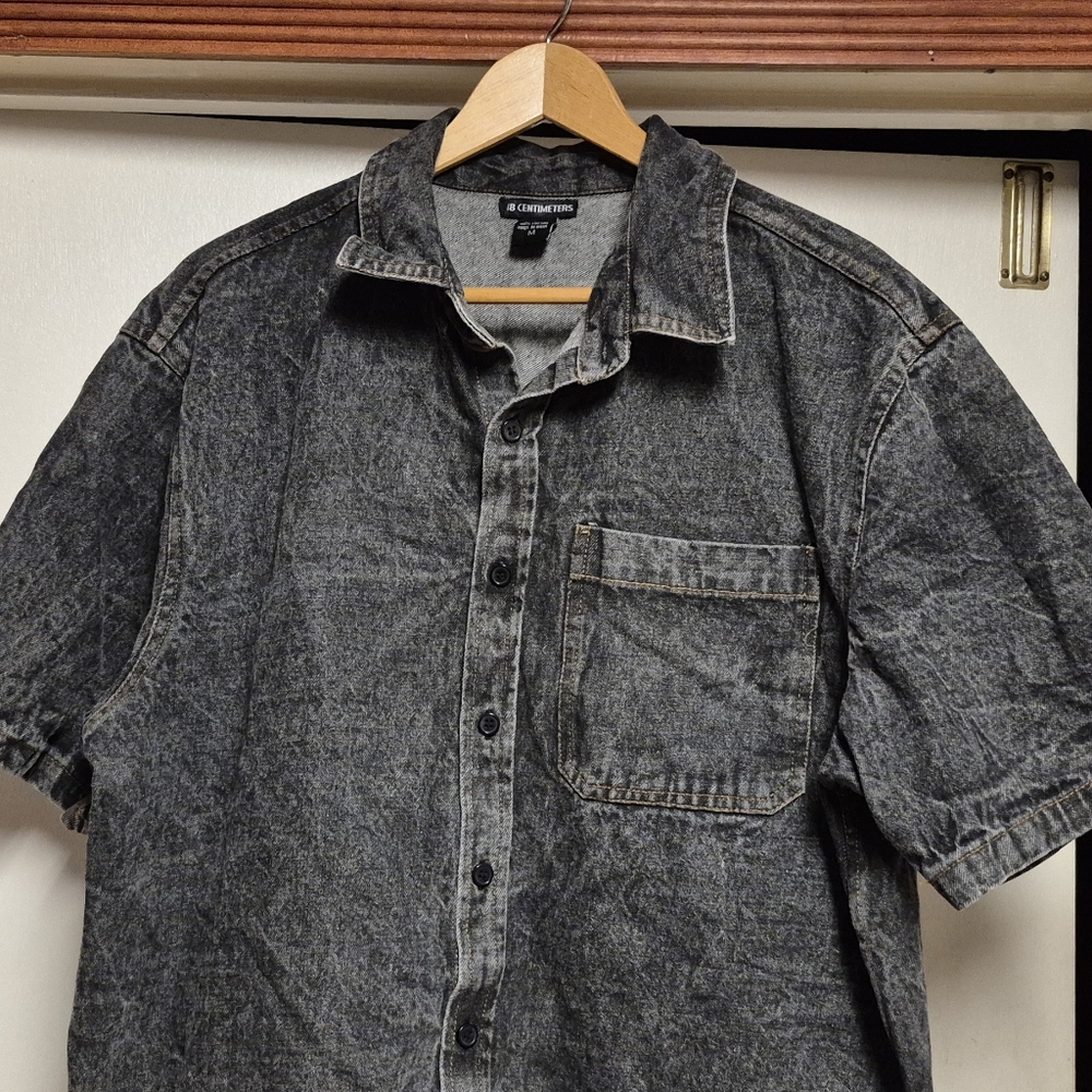 18 Centimeters Women's Classic Black Denim Shirt